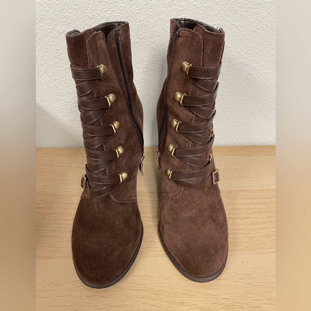 BCBG Wedge booties
